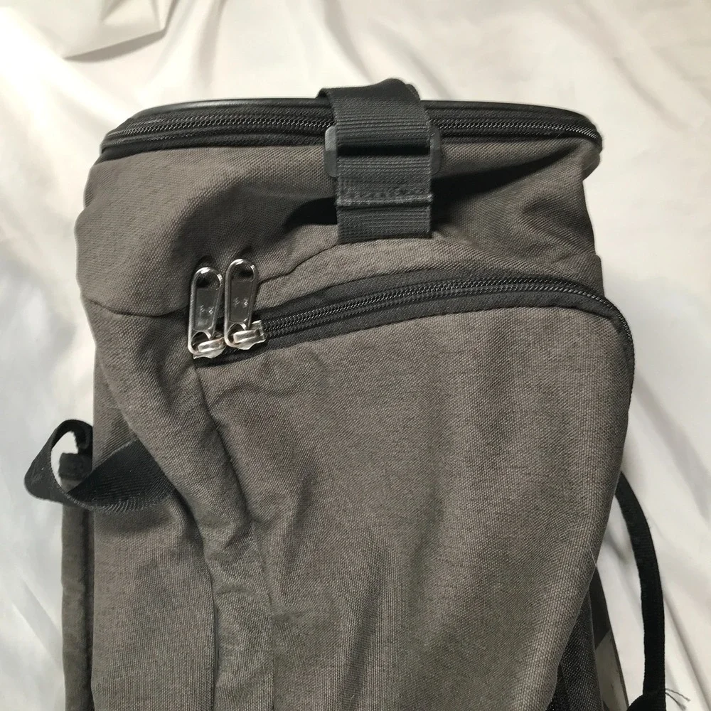 Under Armour‎ Storm Black Duffle Bag Shoulder Strap Handles Zip Close 18